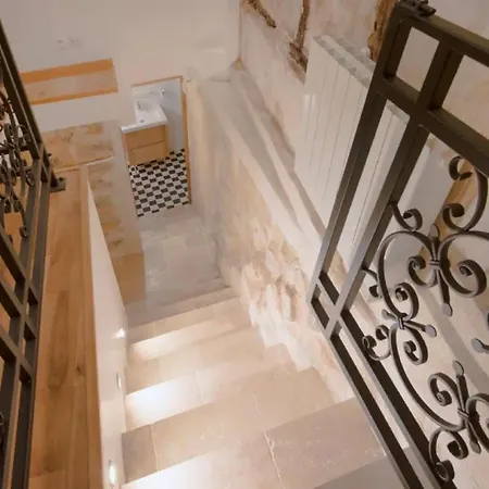 Modern Champ-de-mars Eiffel Tower Apartment